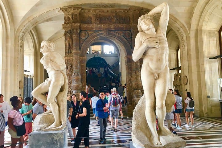 Louvre Private Tour With Hotel Pickup — photo 1