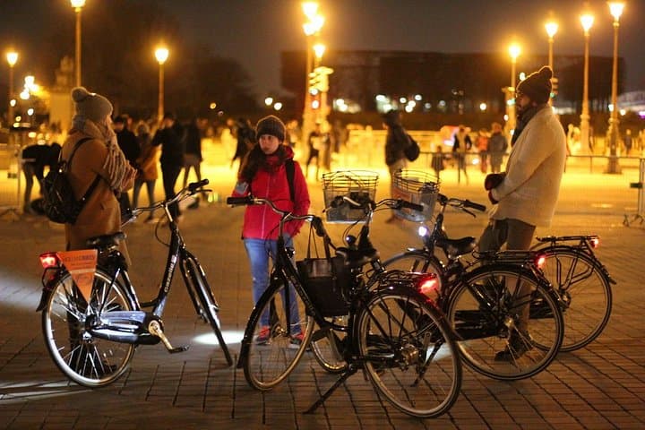 Paris By Night: 3-Hour Guided Bike Tour — photo 3