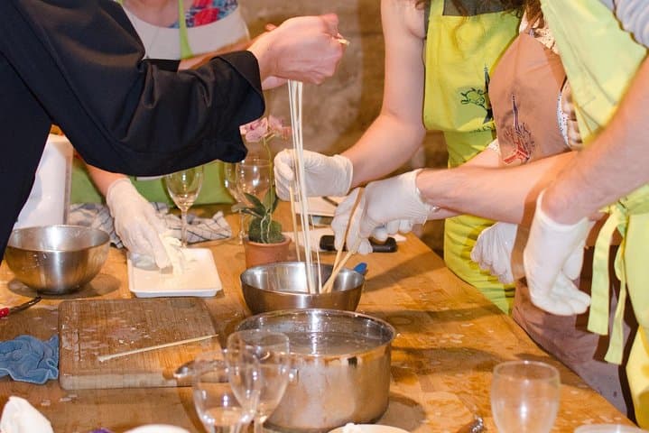 Butter and cheesemaking Workshop with Wine and Cheese Tasting — photo 1