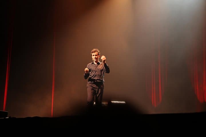 Paris night out : Comedy in English 'How to Become a Parisian ?' — photo 3