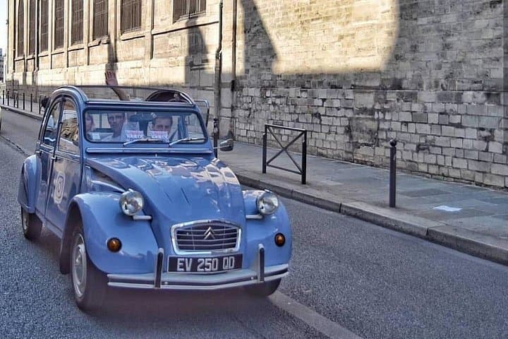 Vintage 2CV Adventure: 3-Hour Paris Secrets Tour — photo 6