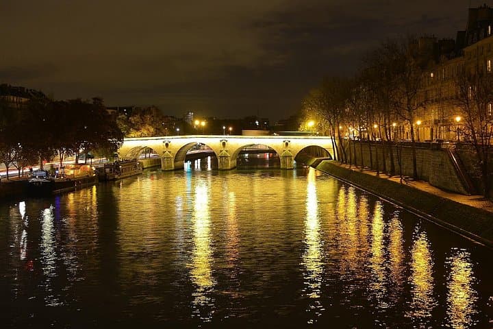Paris By Night with Seine River Cruise and Roundtrip Luxury Transportation — photo 4