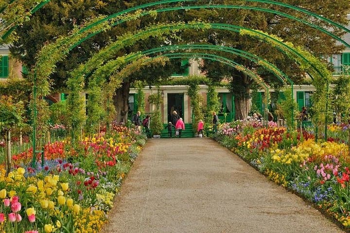 Giverny Private Trip with Monet's House, Gardens & Impressionism Museum — photo 6