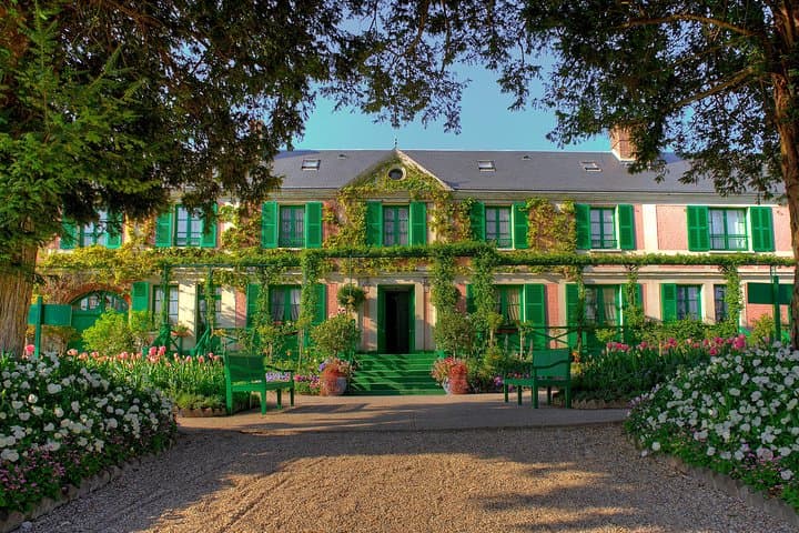 Giverny & Auvers sur Oise Private Day Trip with Monet & Van Gogh Tour from Paris — photo 1
