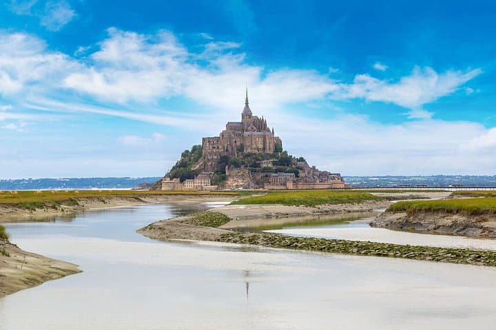 Mont Saint Michel and Loire Valley Castles 2 Days Guided Trip — photo 3