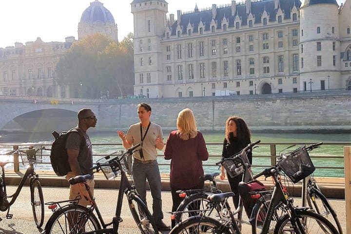Paris: Charming Nooks and Crannies Bike Tour — photo 1