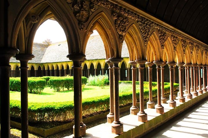 Mont Saint Michel and Loire Valley Castles 2 Days Guided Trip — photo 5