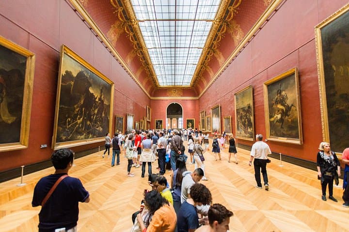 Louvre Museum Guided Tour — photo 4