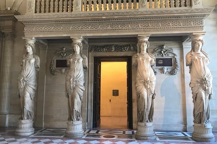 Louvre Private Tour in Paris with Entry Tickets — photo 12