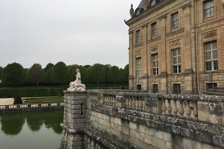 PARIS Excursion ==>CHATEAUX VERSAILLES and VAUX LE VICOMTE in Van — photo 8