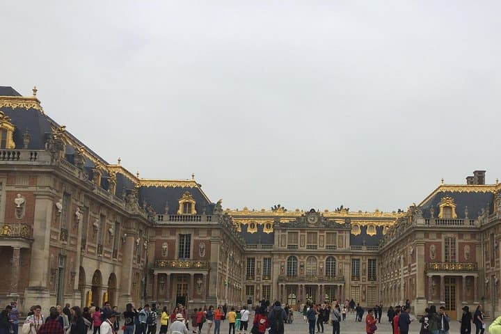 PARIS Excursion ==>CHATEAUX VERSAILLES and VAUX LE VICOMTE in Van — photo 4