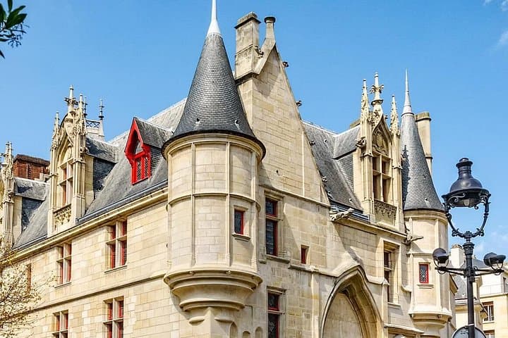 Private History Walking Tour in Paris for Teens & Family — photo 3