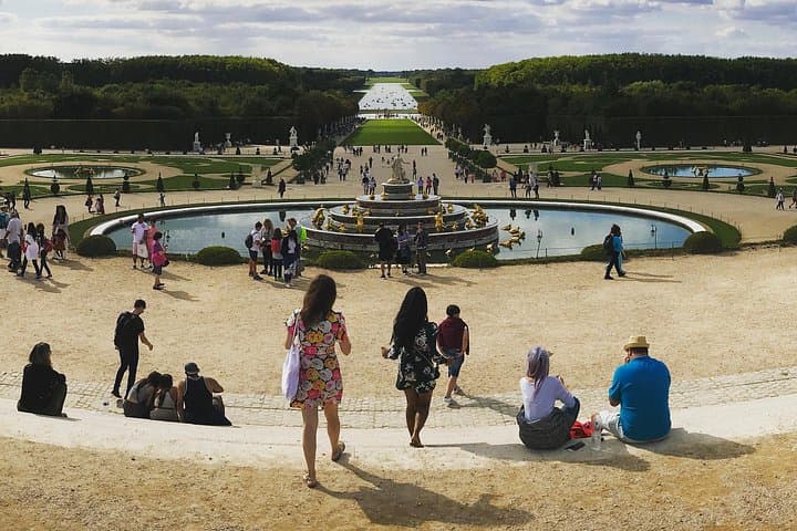Versailles Palace & Marie-Antoinette's Estate Guided Tour — photo 2