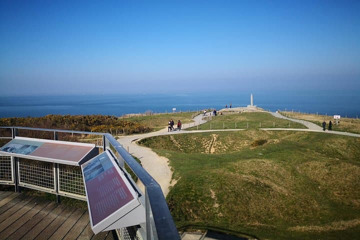 Pointe du Hoc,Omaha Beach, American Cemetery - Day trip from Paris to Normandy — photo 3