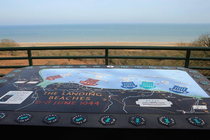 Pointe du Hoc,Omaha Beach, American Cemetery - Day trip from Paris to Normandy — photo 13