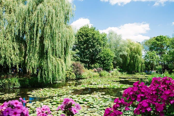 From Paris: Monet Gardens & Giverny Bike or E-Bike Tour — photo 7