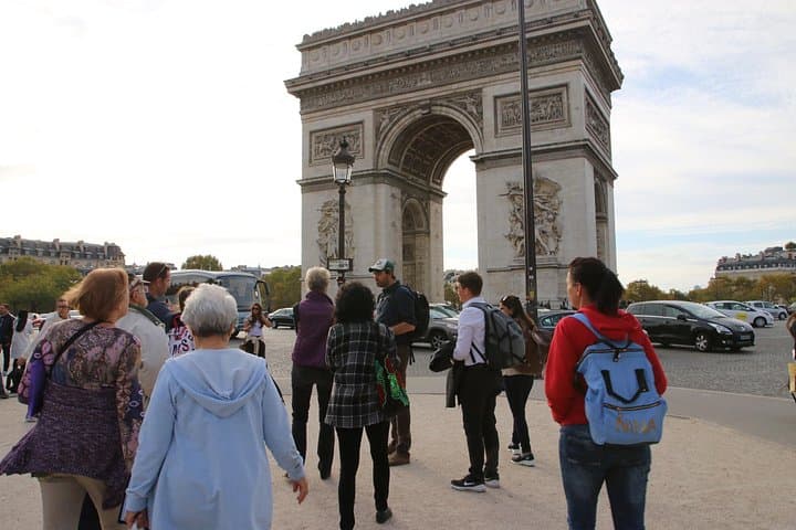 Paris 10+ Sights: Montmartre & Sacré-Coeur Walking Tour — photo 19