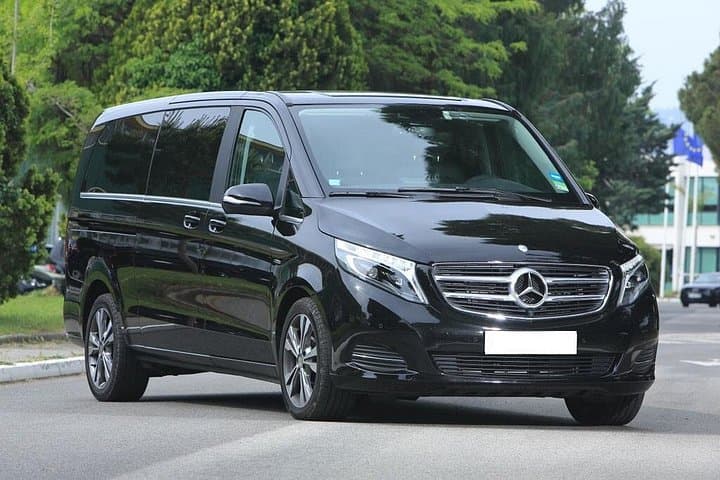 Paris Private Airport Transfer: CDG or Orly – Business Van — photo 13