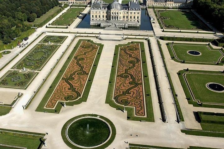 Vaux-Le-Vicomte Castle - Transportation Private Trip — photo 5