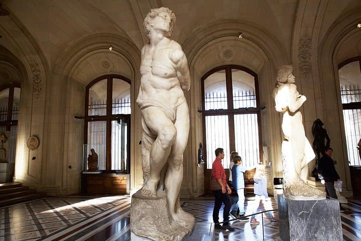 Closing Time At The Louvre: From Mona Lisa to Venus de Milo — photo 17