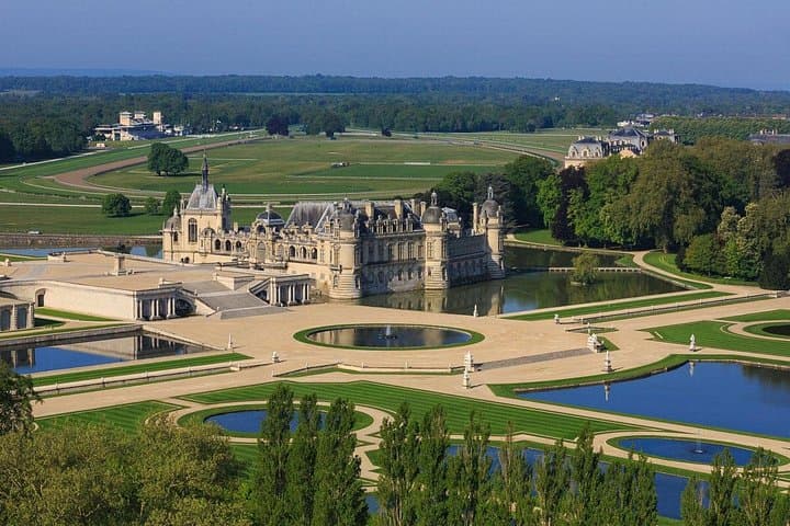 Chantilly Castle - Transportation Private Trip — photo 5