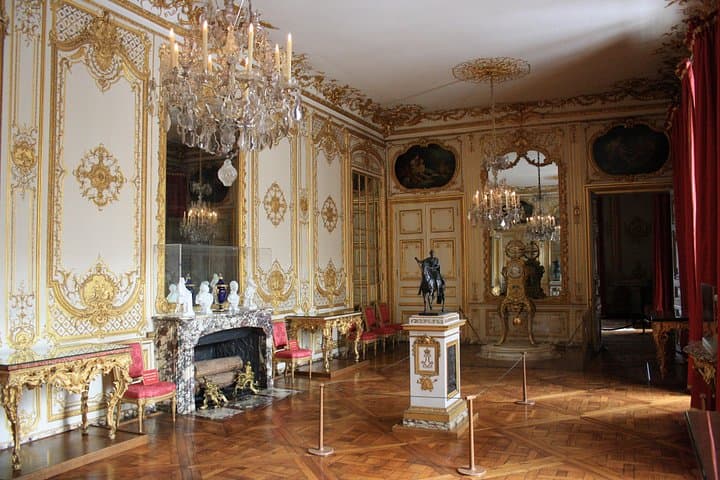 Chantilly Castle - Transportation Private Trip — photo 11