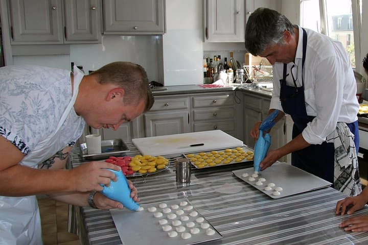 Paris French Macarons Small Group Baking Class with a Chef — photo 10