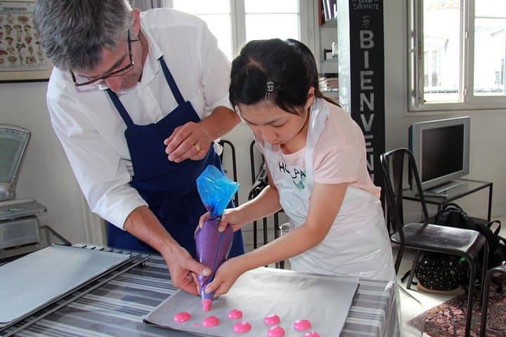 Paris French Macarons Small Group Baking Class with a Chef — photo 5