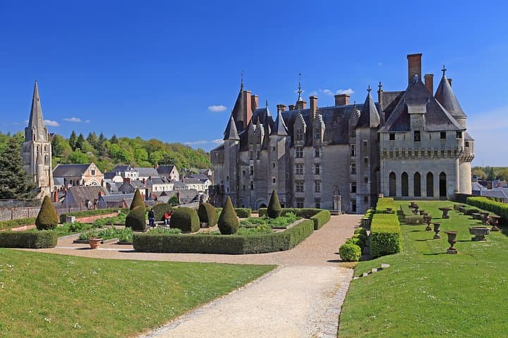 Mont Saint Michel and Loire Valley Castles 2 Days Guided Trip — photo 13