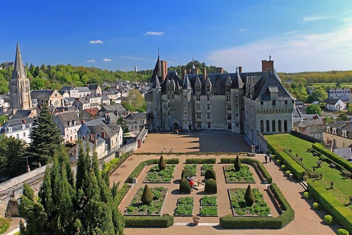 Mont Saint Michel and Loire Valley Castles 2 Days Guided Trip — photo 14