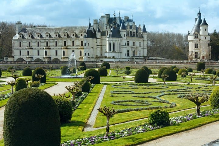 Mont Saint Michel and Loire Valley Castles 2 Days Guided Trip — photo 17