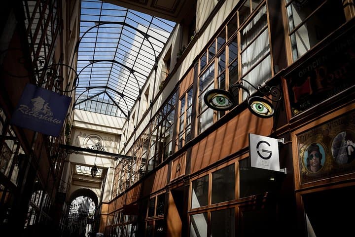 Paris Covered Passages Small-Group Walking Tour with Wine Tasting — photo 3
