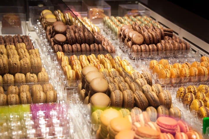 Paris French Sweets Tasting Tour with Pastries and Chocolates — photo 3