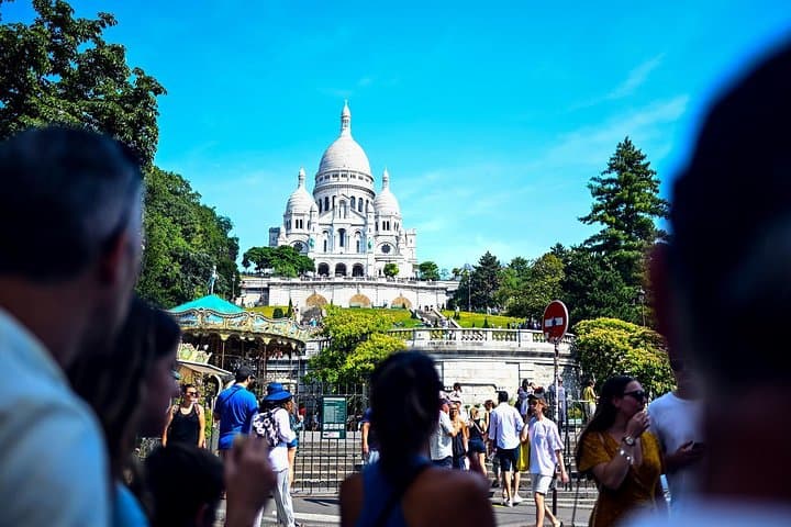 Private Montmartre Food Tour with Wine, Cheese and Pastries — photo 7