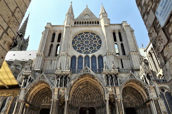 Chartres Cathedral - Transportation Private Trip — photo 1