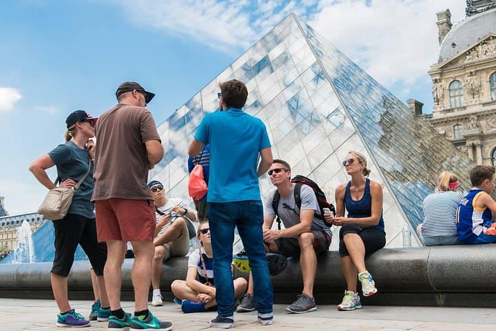Paris Highlights Bike Tour: Eiffel Tower, Louvre and Notre-Dame — photo 12