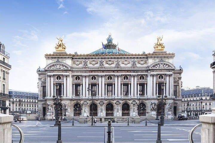 Private Paris Landmarks & Hidden Gems Tour — photo 2