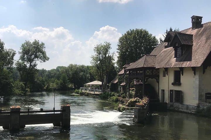 Giverny's House & Gardens plus Versailles Palace Day Trip with Lunch from Paris — photo 8