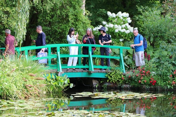Giverny's House & Gardens plus Versailles Palace Day Trip with Lunch from Paris — photo 1