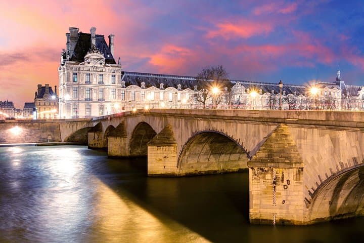 Seine Dinner Cruise, Eiffel Tower Access and Moulin Rouge Show — photo 6