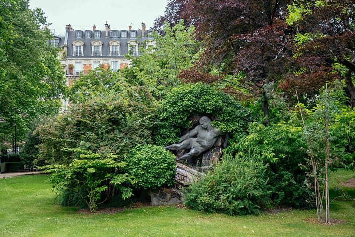 Highlights & Hidden Gems of Ile de Cité & the Left Bank: Private City Tour — photo 5