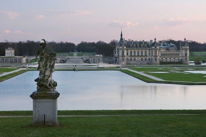 Chantilly Castle - Transportation Private Trip — photo 4
