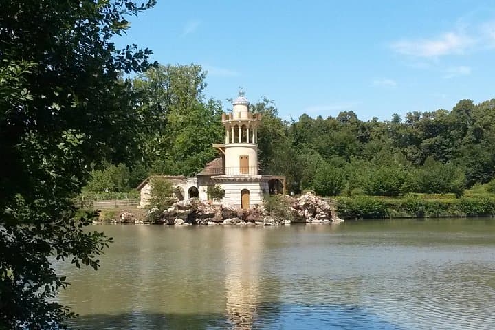 Versailles Private Day Excursion with Palace, Gardens & Trianon — photo 9