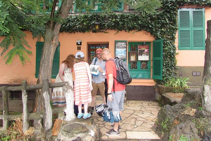 Family Treasure Hunt in Montmartre — photo 2