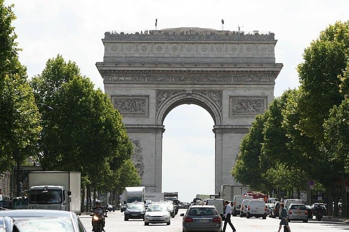 Private Paris Landmarks & Hidden Gems Tour — photo 6