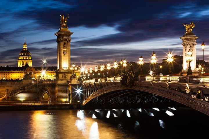 Seine Dinner Cruise, Eiffel Tower Access and Moulin Rouge Show — photo 8
