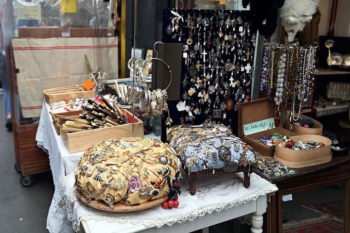 Paris Antiques Market Insider's Tour in Extra-Small Group — photo 10