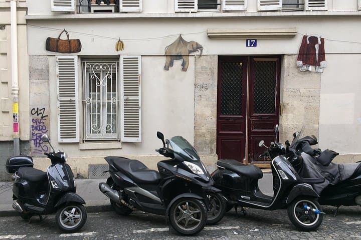 Montmartre Street Art Tour with an Artist — photo 6