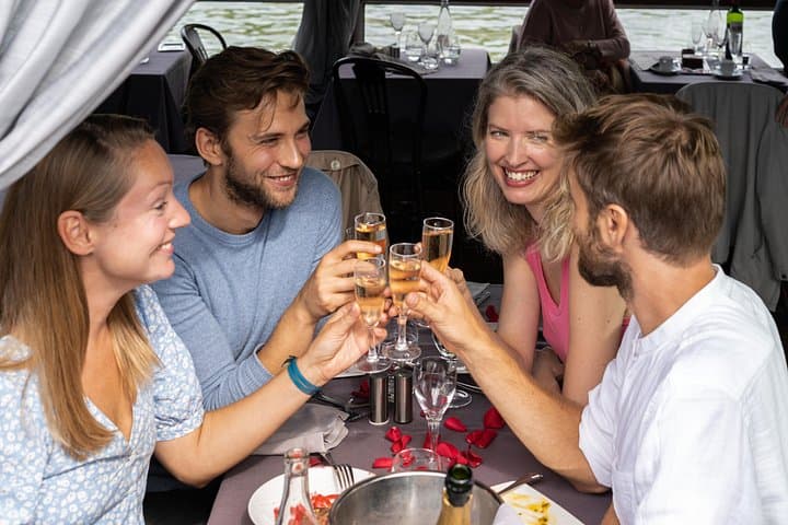 Paris Seine River Gourmet Lunch Cruise with Champagne Option — photo 7