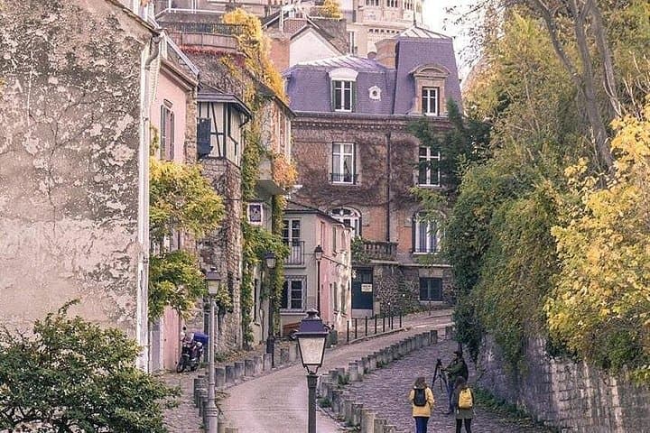 Montmartre Guided Tour with Sacré Cœur Church & City Views — photo 2